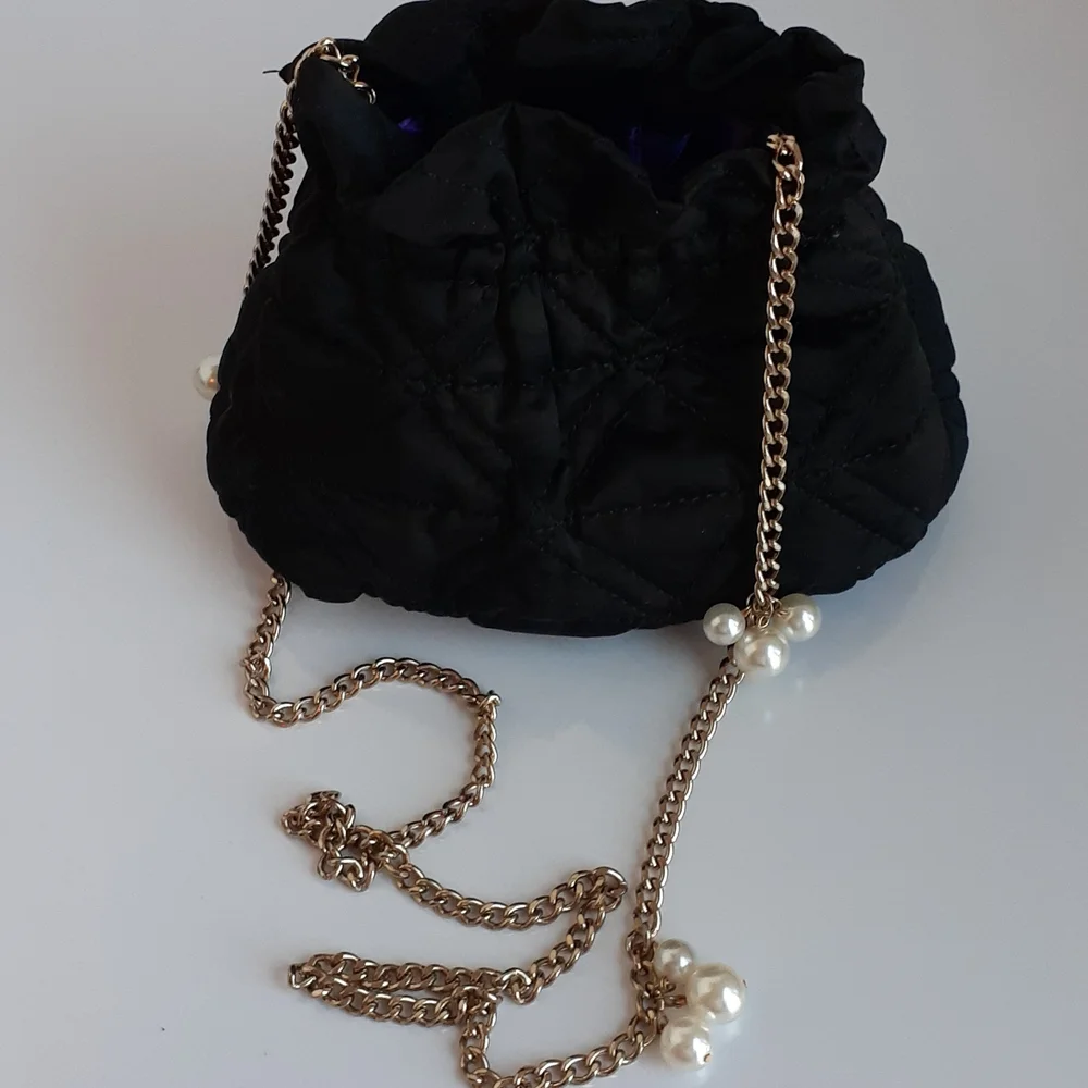 Quilted Black Bag / Purse Crossbody Small - Picture 8 of 8